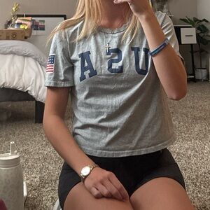 Amazon Gray USA Short Sleeve Tee